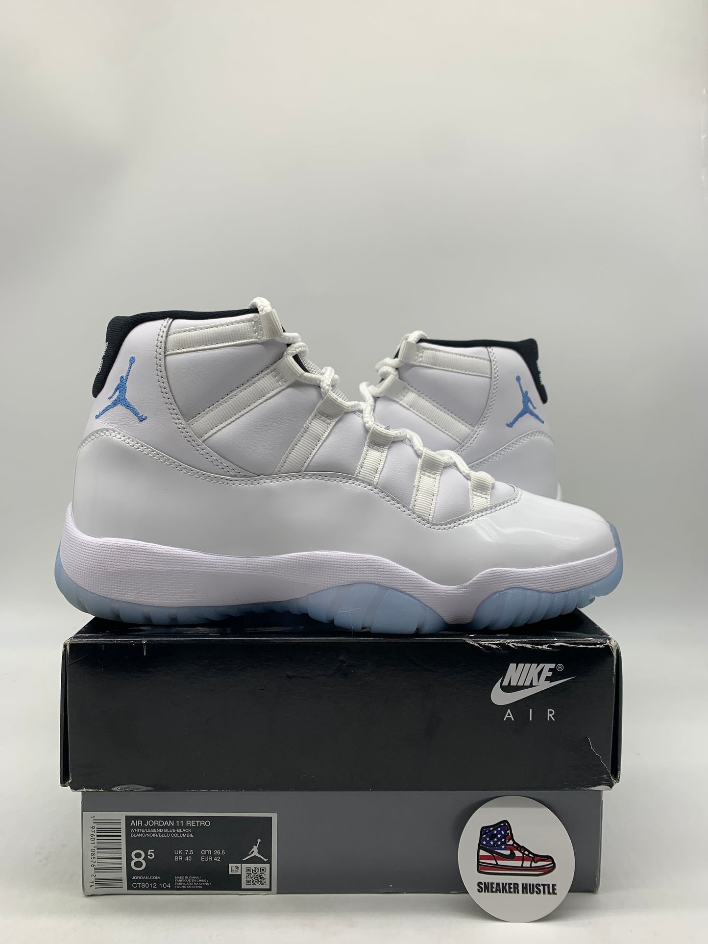 Jordan 11 Retro Legend Blue (2024)