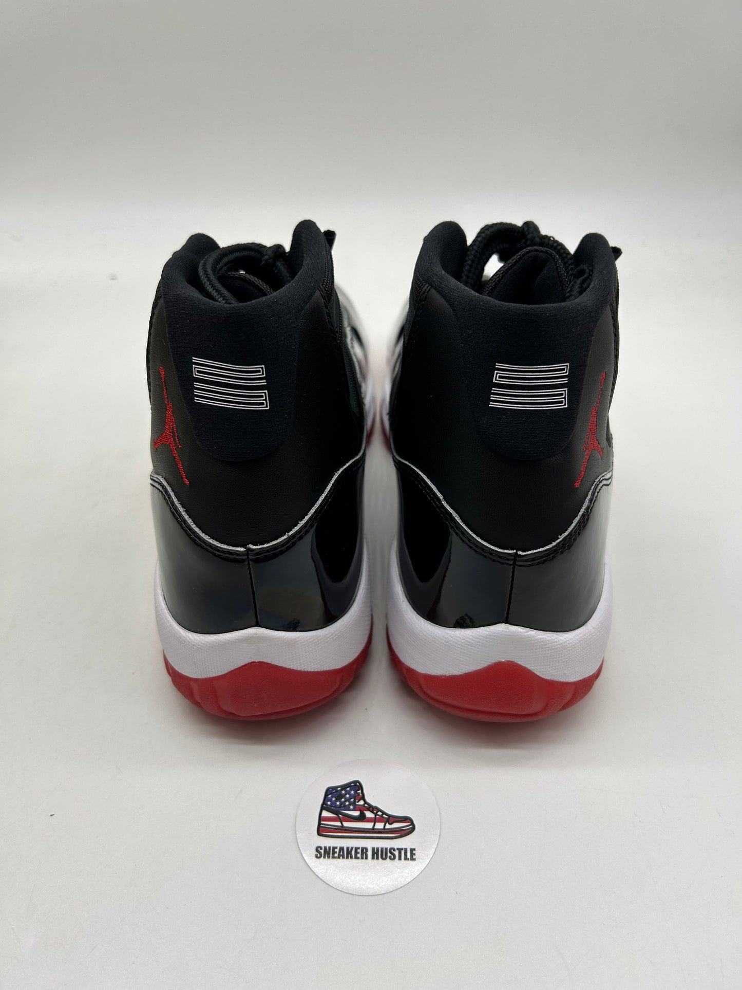 Jordan 11 Retro Playoffs Bred (2019)
