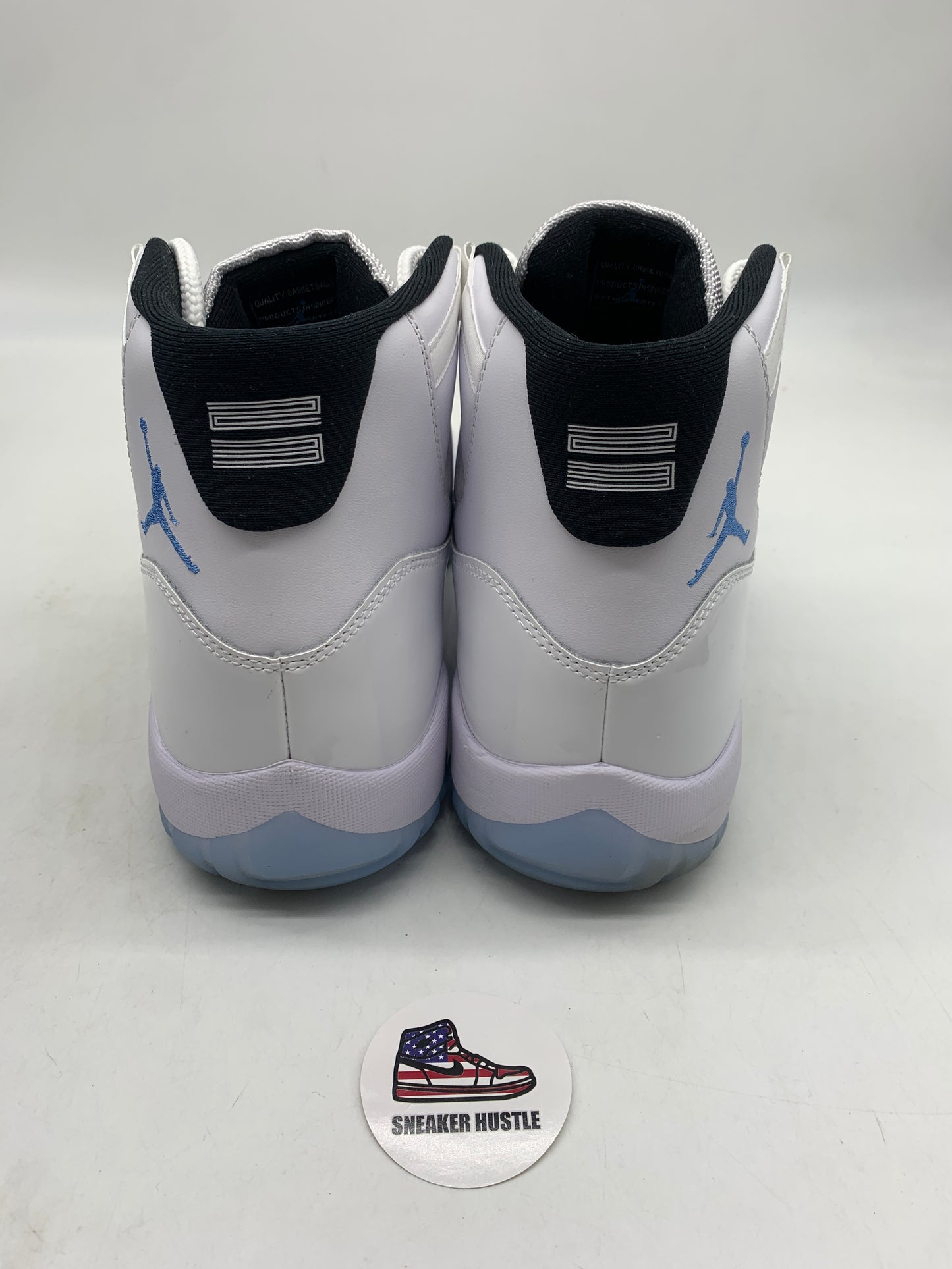 Jordan 11 Retro Legend Blue (2024)