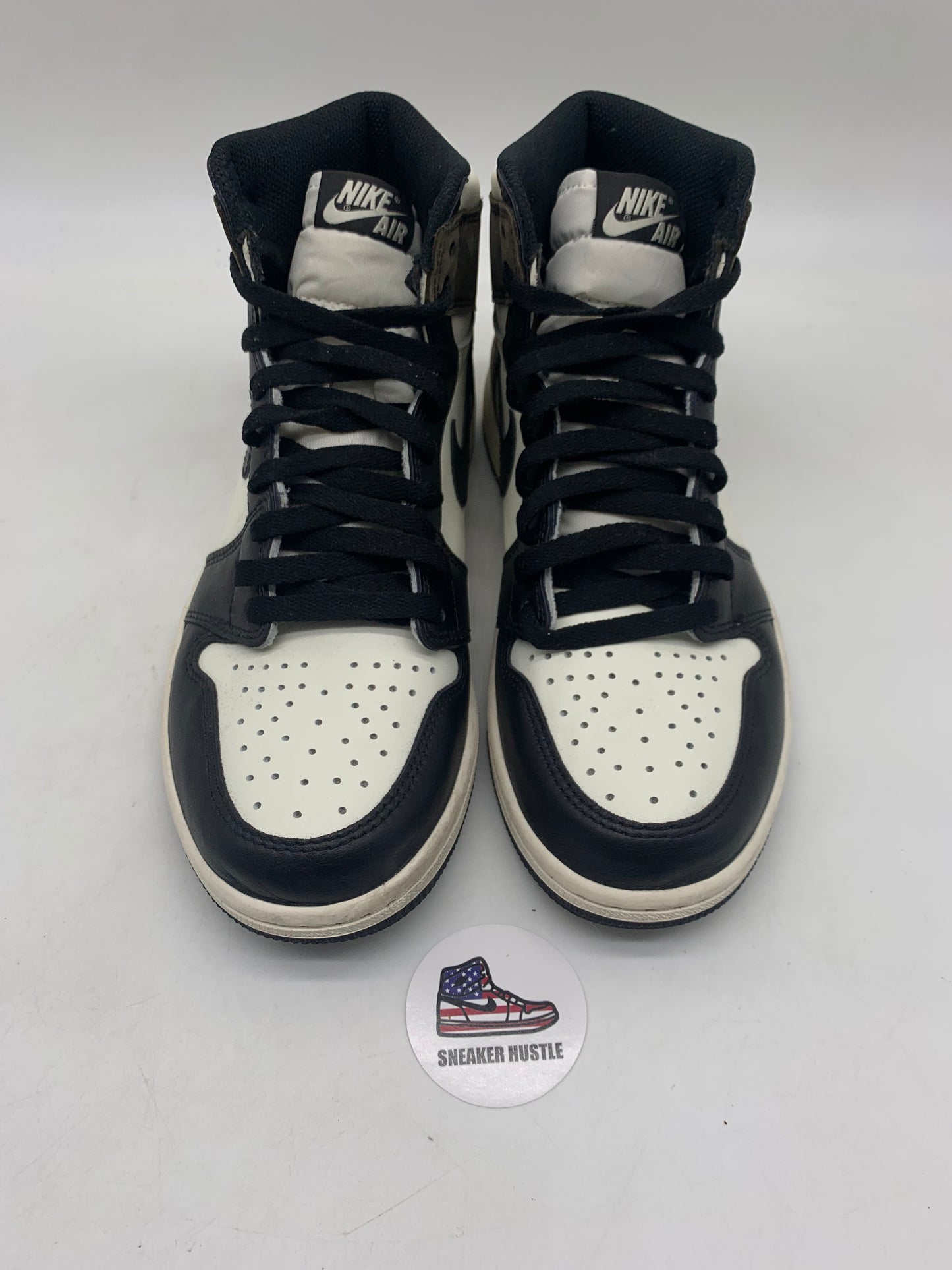 Jordan 1 Retro High Dark Mocha