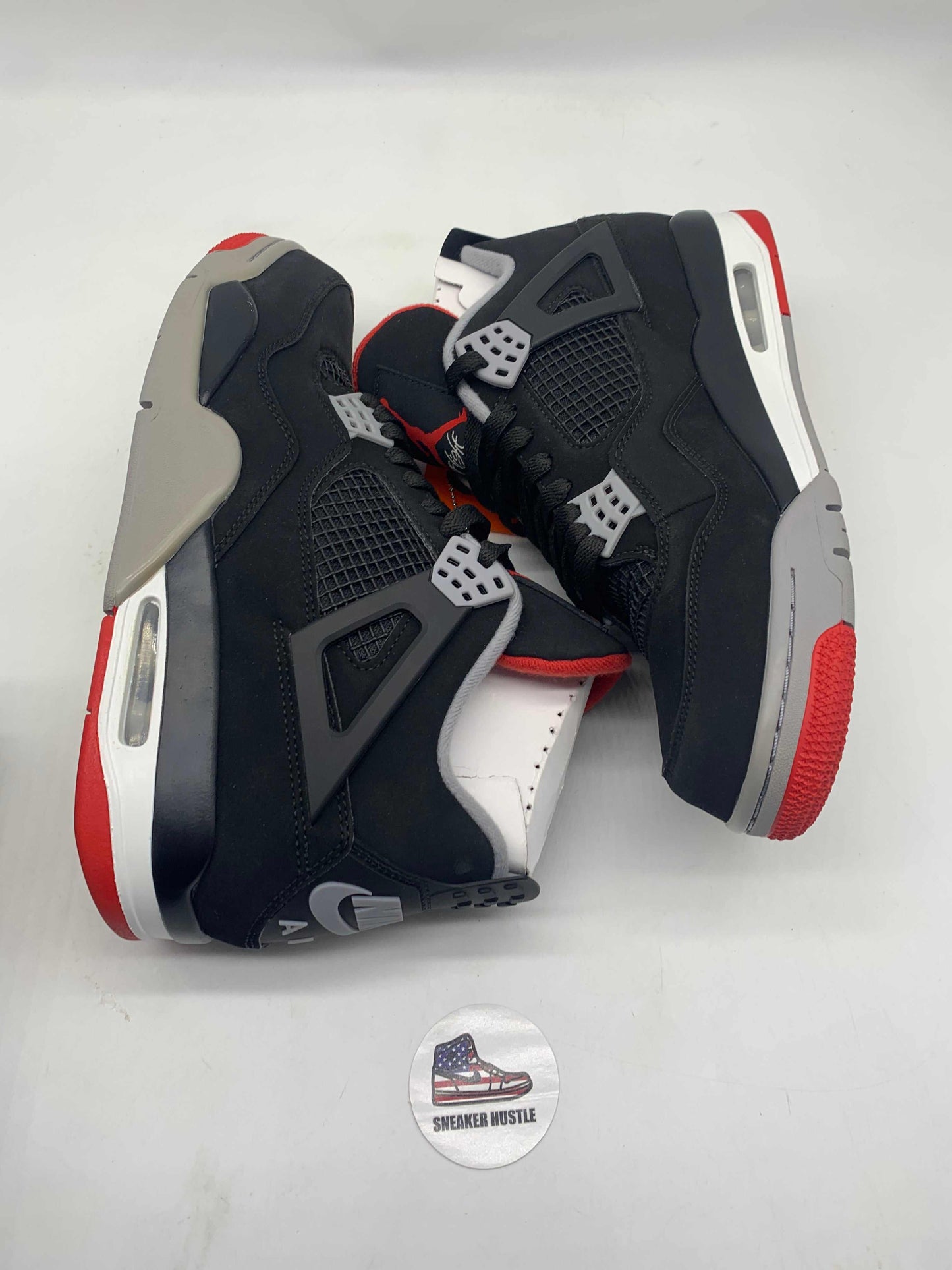 Jordan 4 Retro Bred (2019)