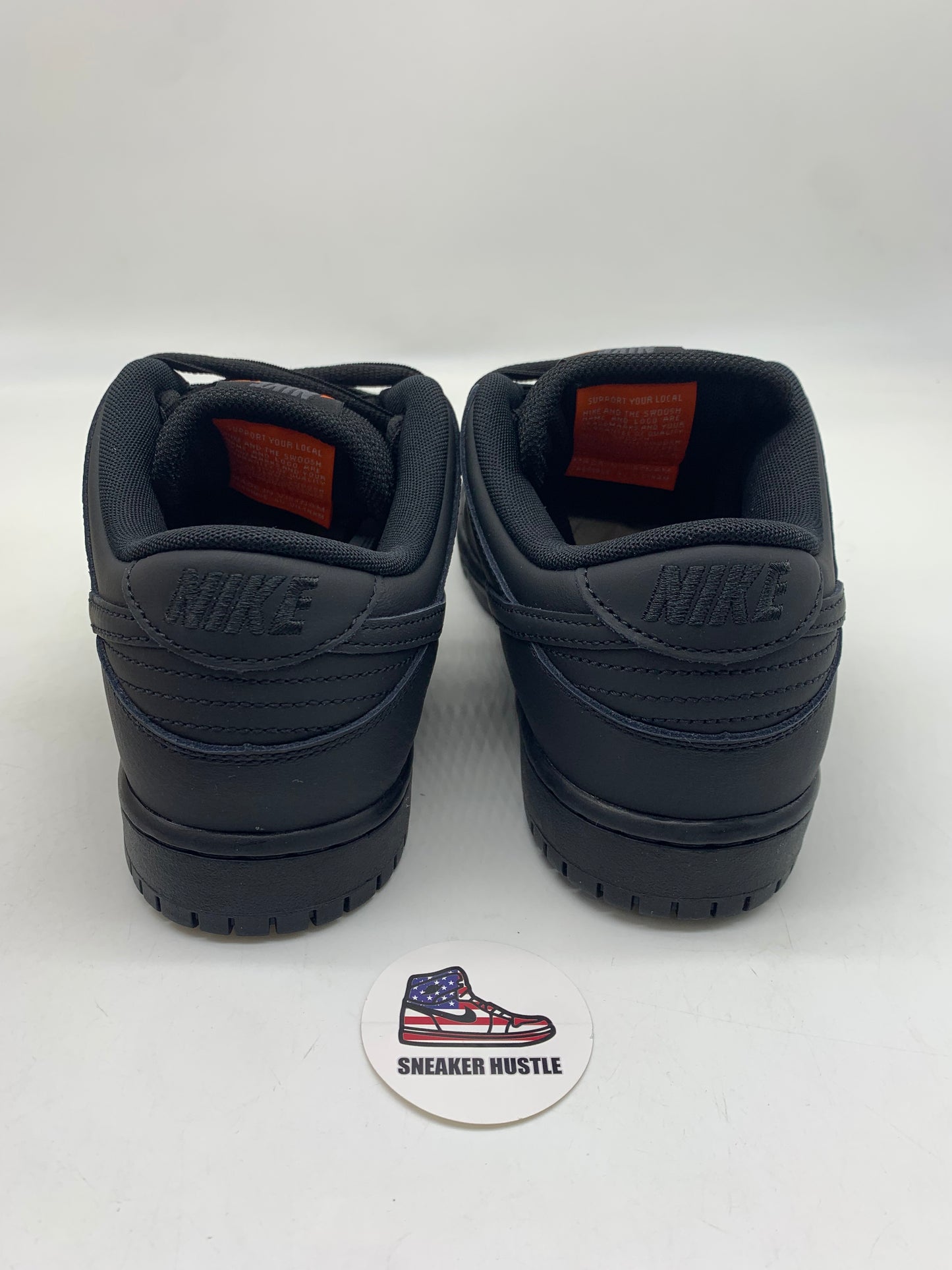 Nike SB Dunk Low Pro Triple Black
