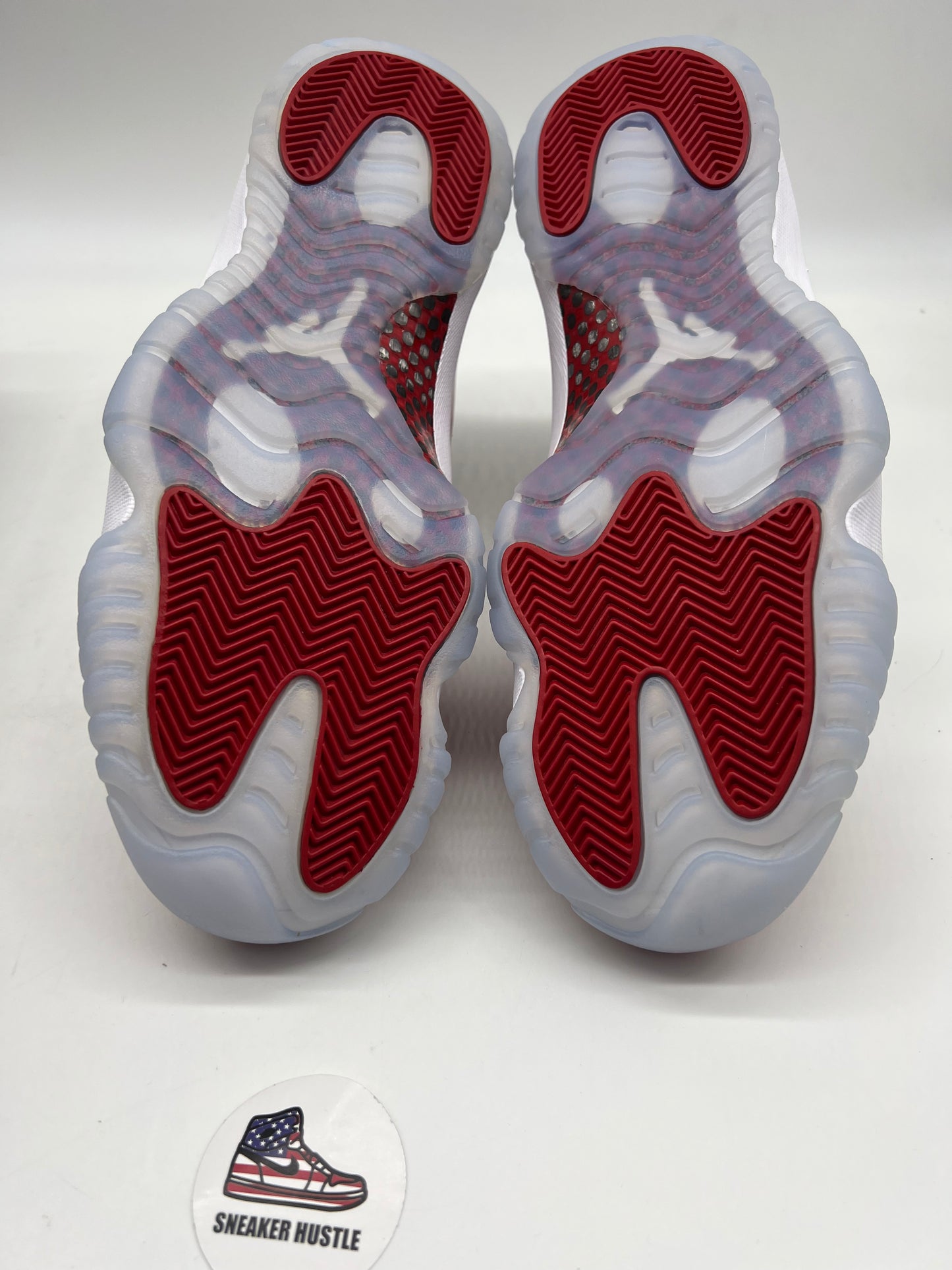 Jordan 11 Retro Cherry (2022)