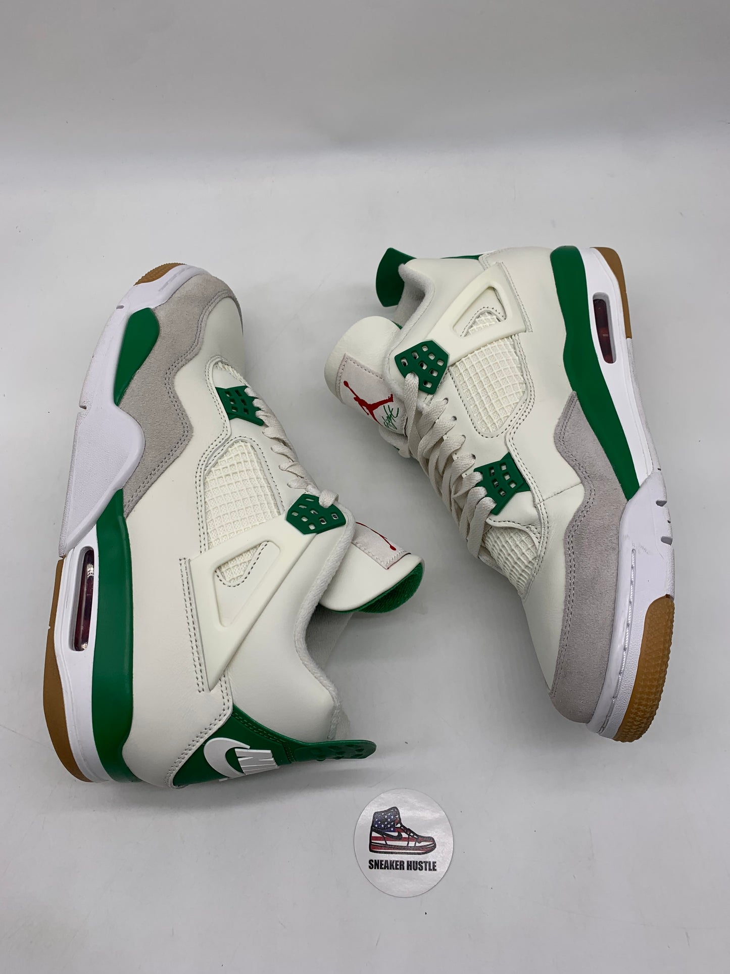 Jordan 4 Retro SB Pine Green