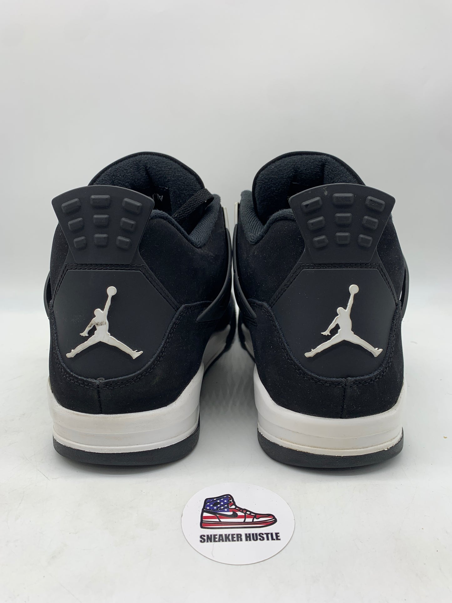 Jordan 4 Retro White Thunder