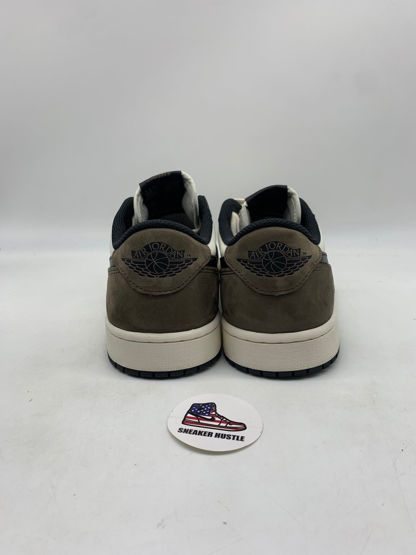 Jordan 1 Retro Low OG Mocha