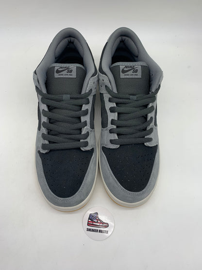 Nike SB Dunk Low Dark Smoke Grey