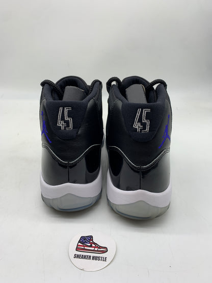 Jordan 11 Retro Space Jam (2016)