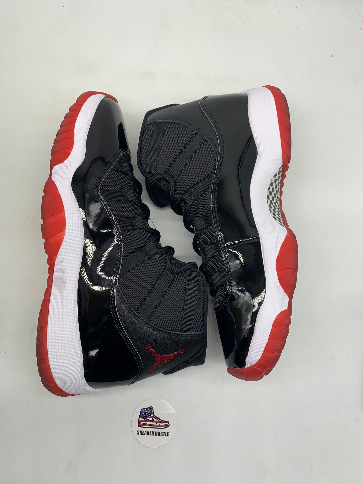 Jordan 11 Retro Playoffs Bred (2019)