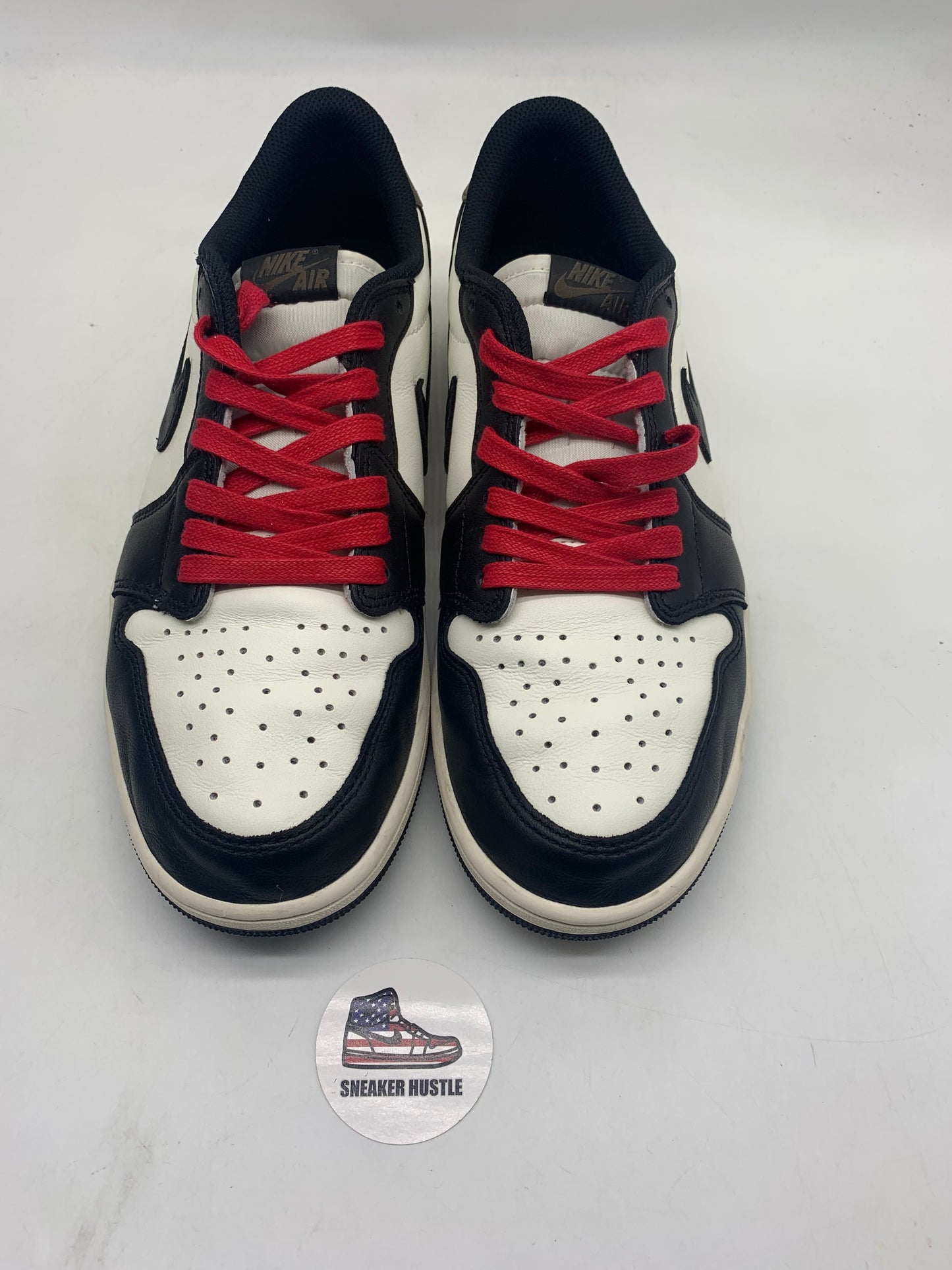 Jordan 1 Retro Low OG Mocha
