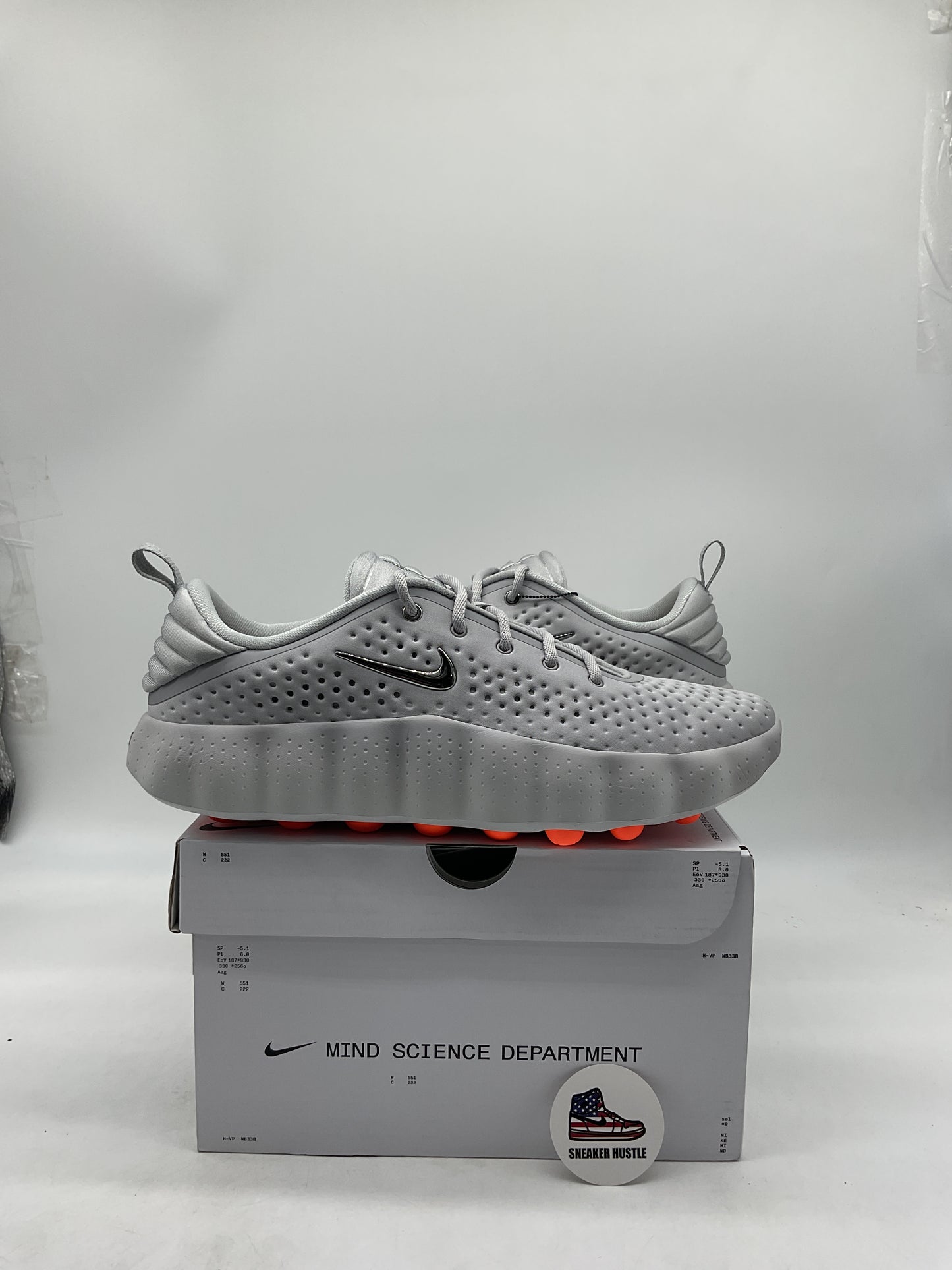 Nike Mind 002 Light Smoke Grey
